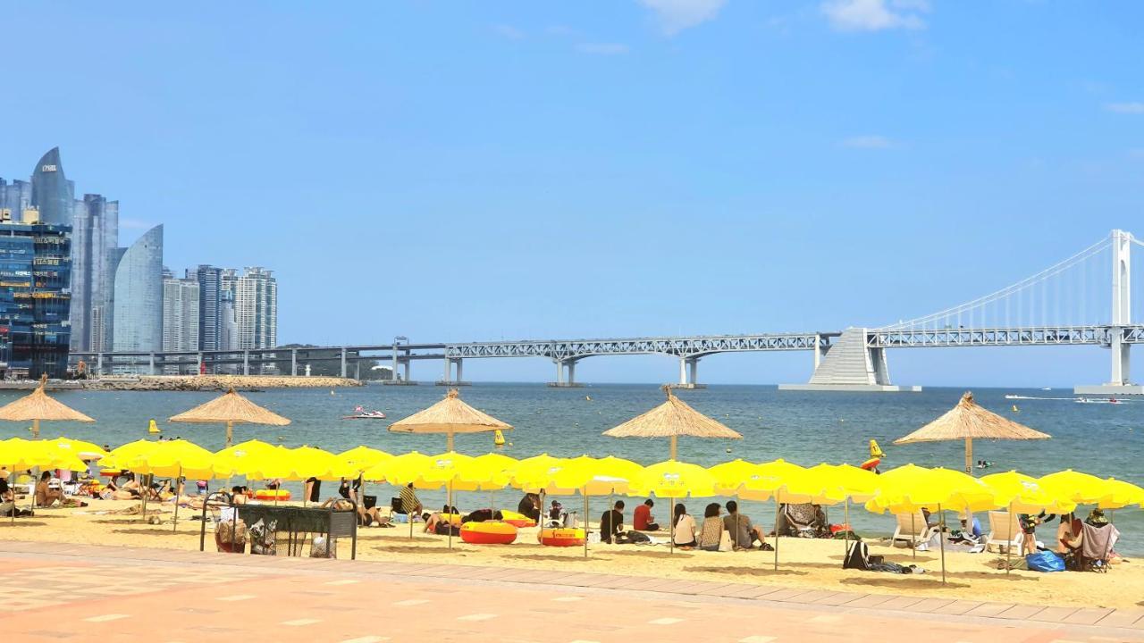Holiday Apt Gwangan Beach Busan Exterior photo